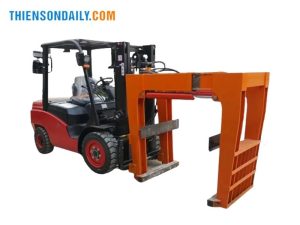 xe nâng kẹp gạch