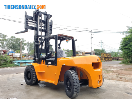 xe nâng 10 tấn