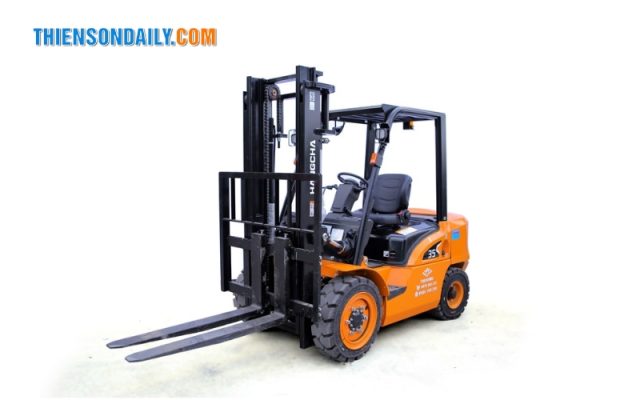 xe nâng hàng 3.5 tấn
