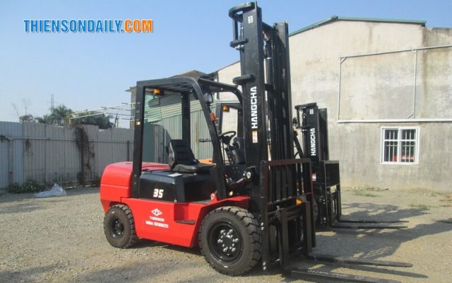 Xe nâng 3.5 tấn