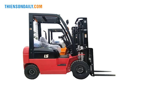 Xe nâng dầu 1.5 tấn