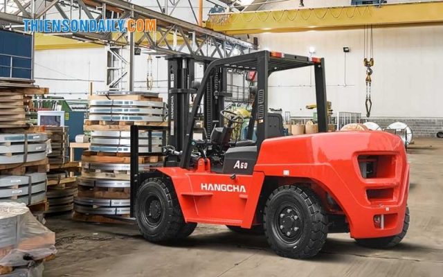 Xe nâng dầu 6 tấn