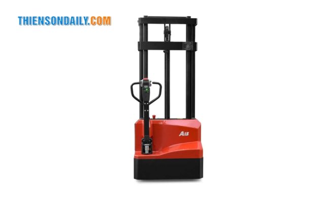 xe nâng điện đứng lái 1.5 tấn