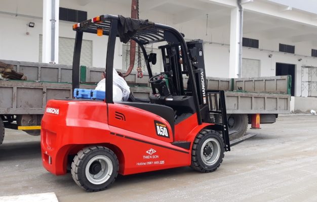 Xe nâng điện ngồi lái