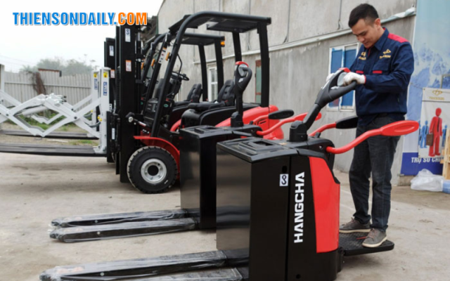 Xe nâng điện thấp 3 tấn