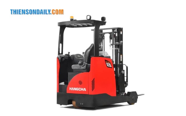 xe nâng reach truck