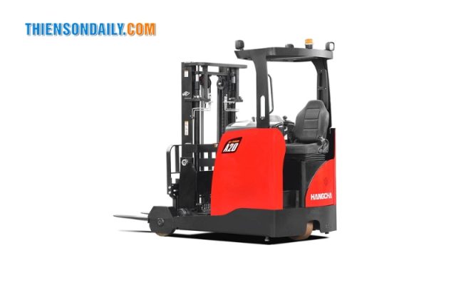 xe nâng reach truck