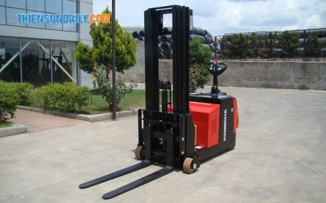 xe nâng tay điện cao
