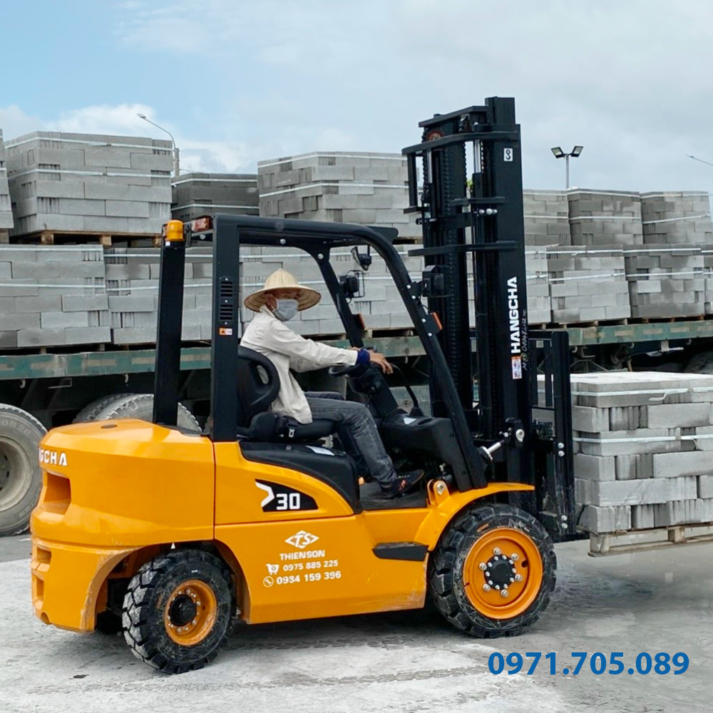 Xe nâng kẹp gạch chính hãng