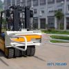 Xe nâng kẹp mút xốp