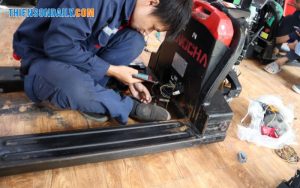 bảo trì xe nâng