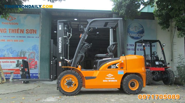 Xe nâng dầu 3 tấn dòng X có thể thêm khung nâng lên đến 6m